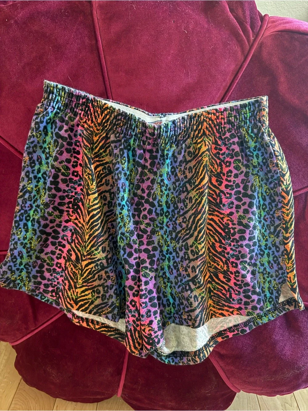 SOFFE Colorful Rainbow Animal Print Lounge Shorts Vintage 90s y2k Medium
